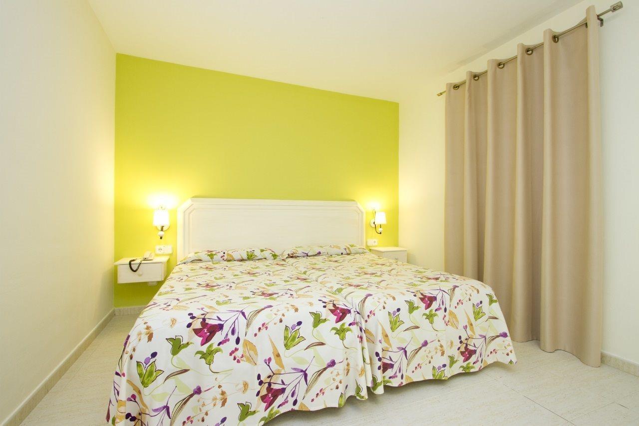 Thb Royal Hotel